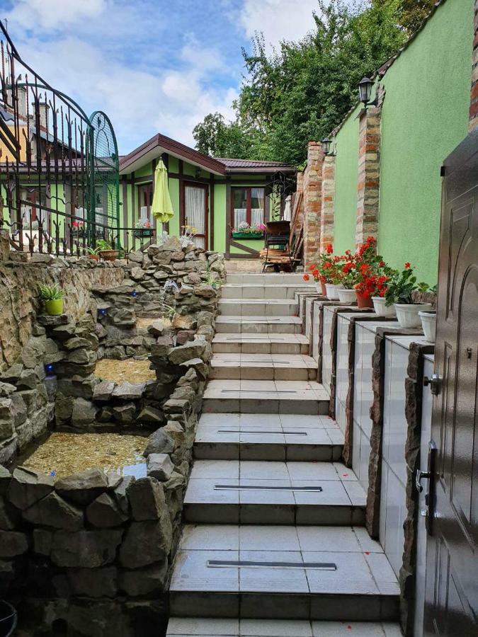 Holiday Rest House Apartment Lviv Luaran gambar